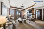 One Ski Hill Place 2BR — gondola views & parking