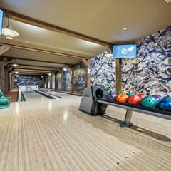 One Ski Hill Place Peak 8 Penthouse | 2BR, Balcony | Sleeps 7