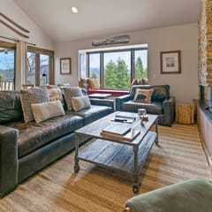 Tyra Penthouse — Ski-In/Out at Snowflake
