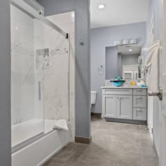 Blue River 3BR | 5 Min to Breck, Hot Tub & Game Room | Sleeps 10