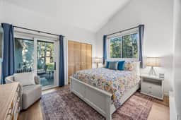 Keystone 3BR Condo | Golf, Lake, Pool & Hot Tub | Sleeps 8 - Image 4