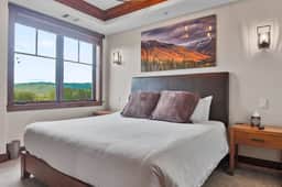 One Ski Hill Place 2BR | Continental Divide Views | Sleeps 6 - Image 4