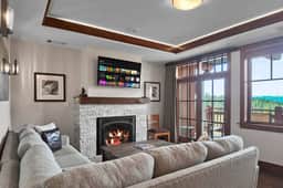 One Ski Hill Place 2BR | Continental Divide Views | Sleeps 6 - Image 2