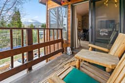 Tyra 4BR Penthouse | Ski-In/Ski-Out, Hot Tubs | Sleeps 12 - Image 4