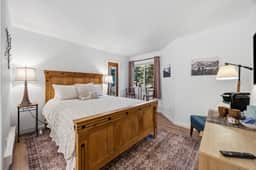 Keystone Studio | Walk to Lake, Pool & Hot Tub | Sleeps 2 - Image 5