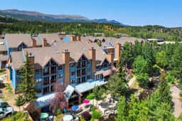 River Mountain Lodge Studio | Full Kitchen & Murphy Bed | Sleeps 4 - Image 5
