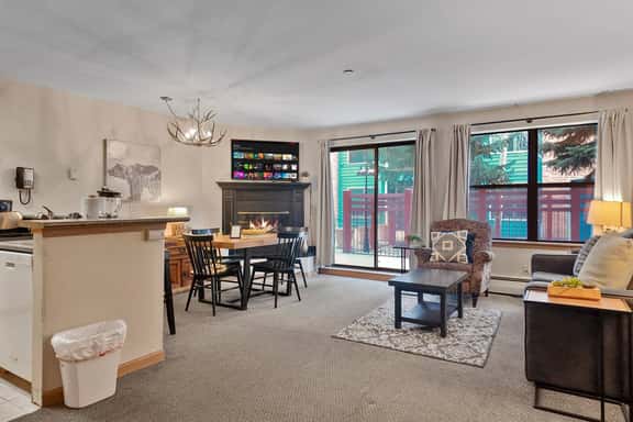 River Mountain Lodge — Full Kitchen + Murphy - Image 1