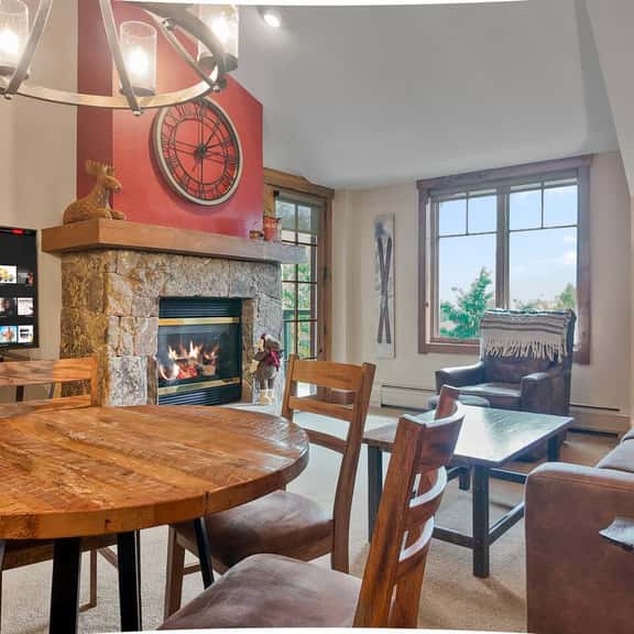 MTL 3BR Penthouse | Every BR En-Suite | Breckenridge - Image 1