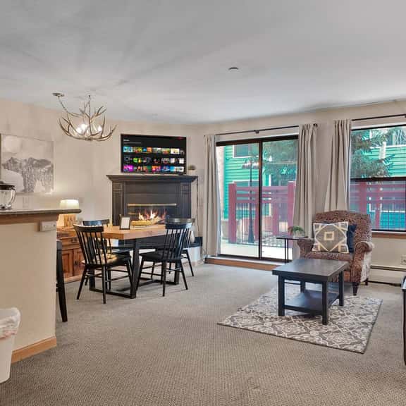 River Mountain Lodge — Full Kitchen + Murphy - Image 1