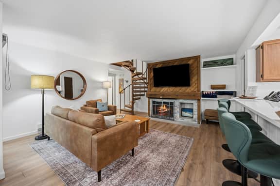 Keystone 2BR | 5 min to River Run | Sleeps 4 - Image 5
