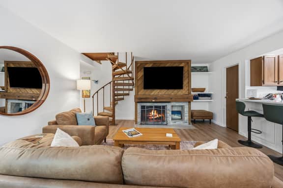 Keystone 2BR | 5 min to River Run | Sleeps 4 - Image 3
