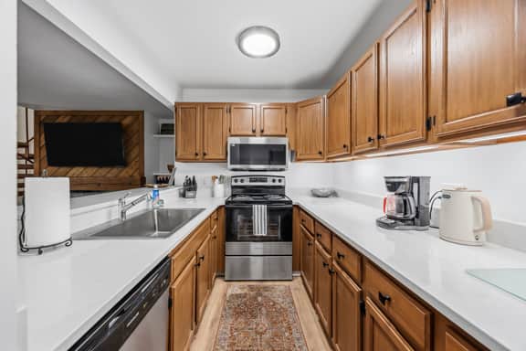 Keystone 2BR Condo | Pool, Sauna & Lake Walk | Sleeps 4 - Image 4