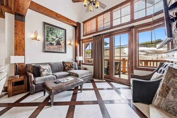 One Ski Hill Place 2BR | Gondola views & bowling - Image 4