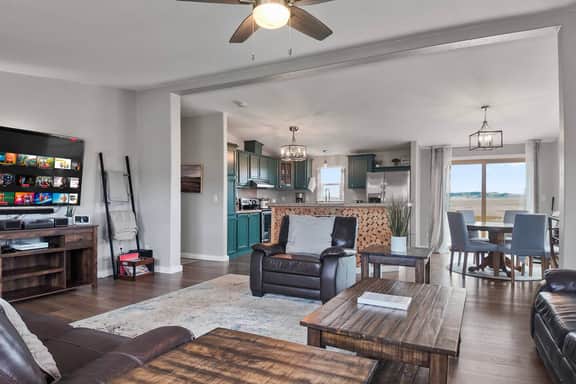 Fairplay 3BR on 40 Private Acres | Hot Tub & Dark Skies | Sleeps 6 - Image 2