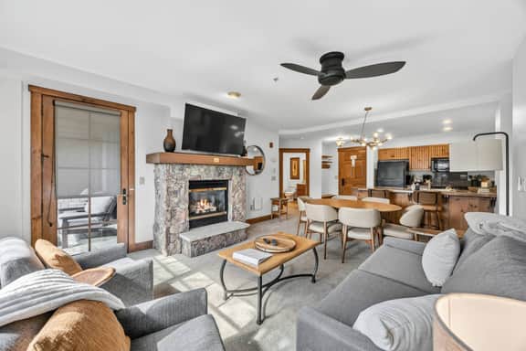 Mountain Thunder Lodge 2BR | Mountain Views, Main St Walk | Sleeps 6 - Image 2