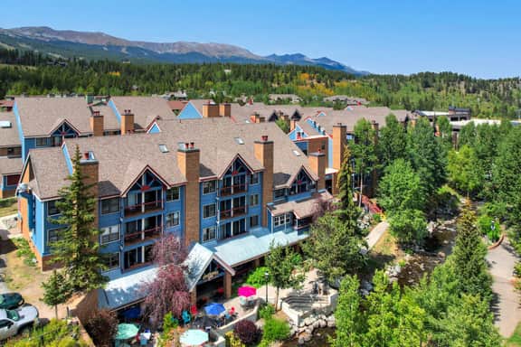 River Mountain Lodge Studio | Full Kitchen & Murphy Bed | Sleeps 4 - Image 5