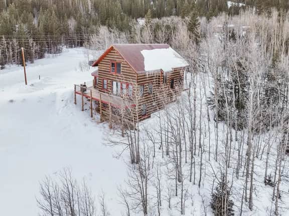 Arcade Loft Cabin — Hot Tub & Pet Friendly - Image 2