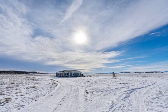 Fairplay 3BR on 40 Private Acres | Hot Tub & Dark Skies | Sleeps 6 - Image 1