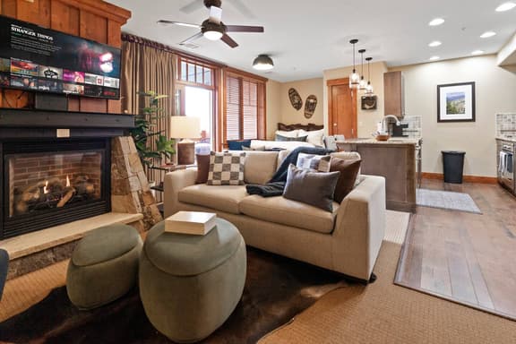 One Ski Hill Place Studio | Peak 8 Base, Spa & Pool | Sleeps 4 - Image 1