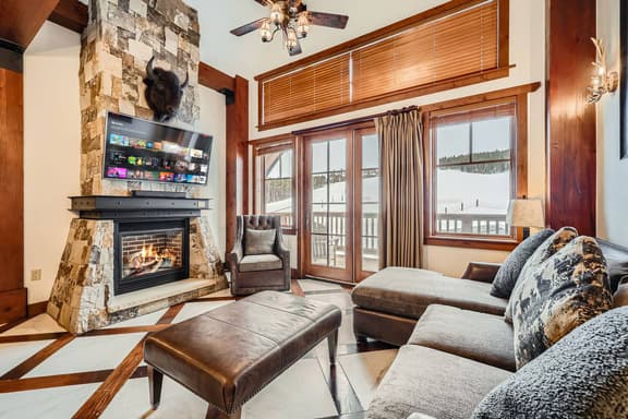 One Ski Hill Place Peak 8 Penthouse | 2BR, Balcony | Sleeps 7 - Image 1