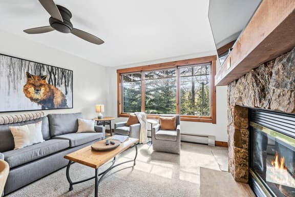 Mountain Thunder Lodge 2BR | Mountain Views, Main St Walk | Sleeps 6 - Image 1